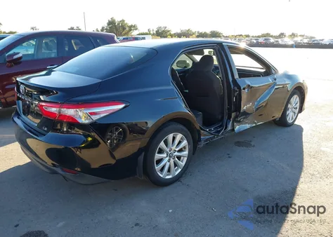 2018 Toyota Camry Le from USA, damaged, VIN 4T1B11HK8JU624670